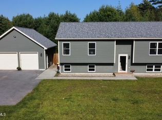 934 Ridge Rd, Queensbury, NY 12804