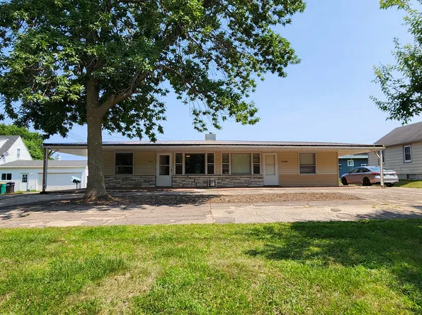 501 Hillhaven St #B, Albert Lea, MN 56007