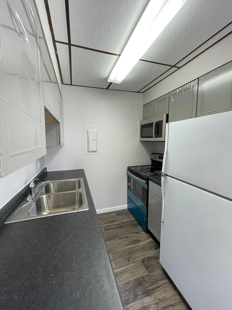Building Photo - 2016 Longyear Ave #1