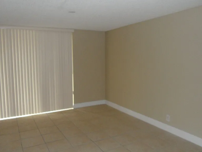 10773 Cleary Blvd #10-109 — Photo 15