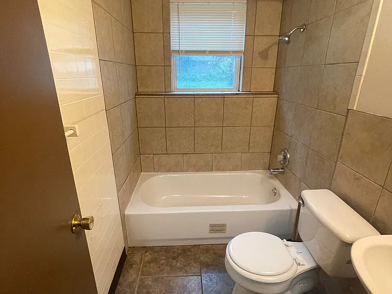 4453 W Bellview Dr #A — Photo 13