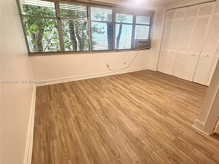 2666 Tigertail Ave #114 — Photo 9