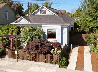 207 Caledonia St, Santa Cruz, CA 95062