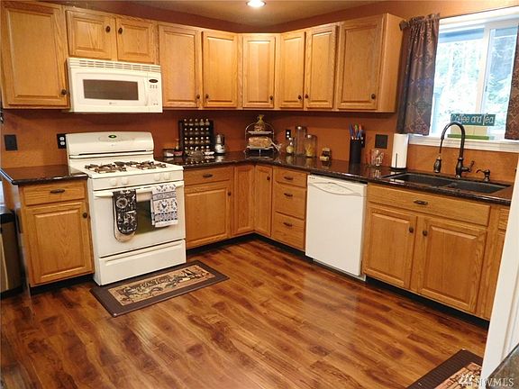 5th image of 6723 Richards Ave SE