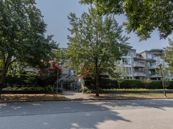 5800 Andrews Rd #412, Richmond, BC V7E 6M2