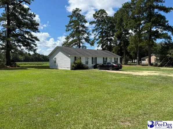 1530 S Morris St, Lake City, SC 29560