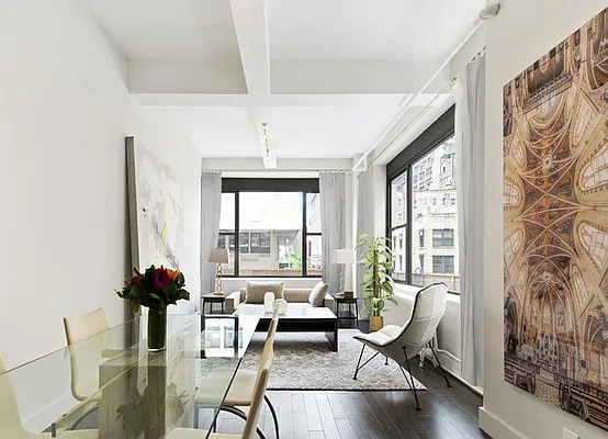 Sold by Warburg | media 13