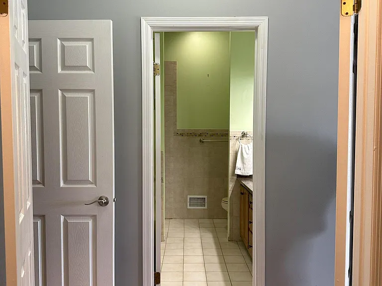 2 Russell Ct — Photo 19