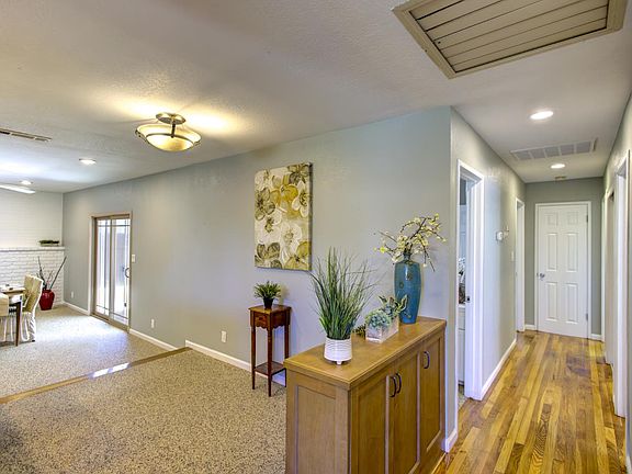 5th image of 514 W San Gabriel Ave