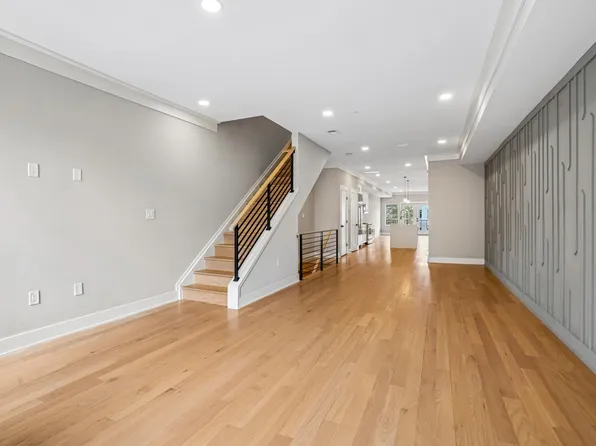 1329 Irving St NW APT 2, Washington, DC 20010