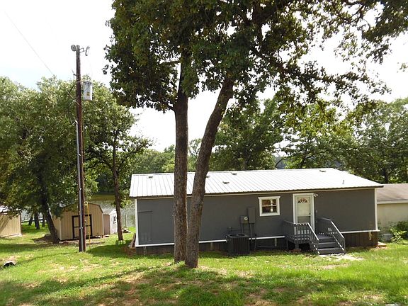 2nd image of 130 N Lake Dr