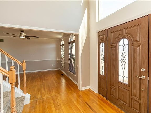 3rd image of 5297 Wheatmore Ct