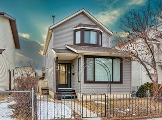 17 E Martindale Dr NE, Calgary, AB T3J 2V7