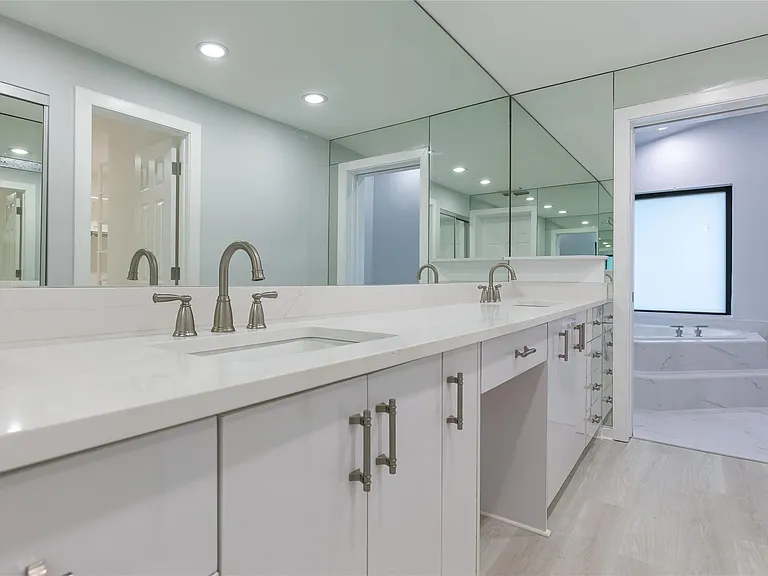 13401 SW 83rd Ave — Photo 32
