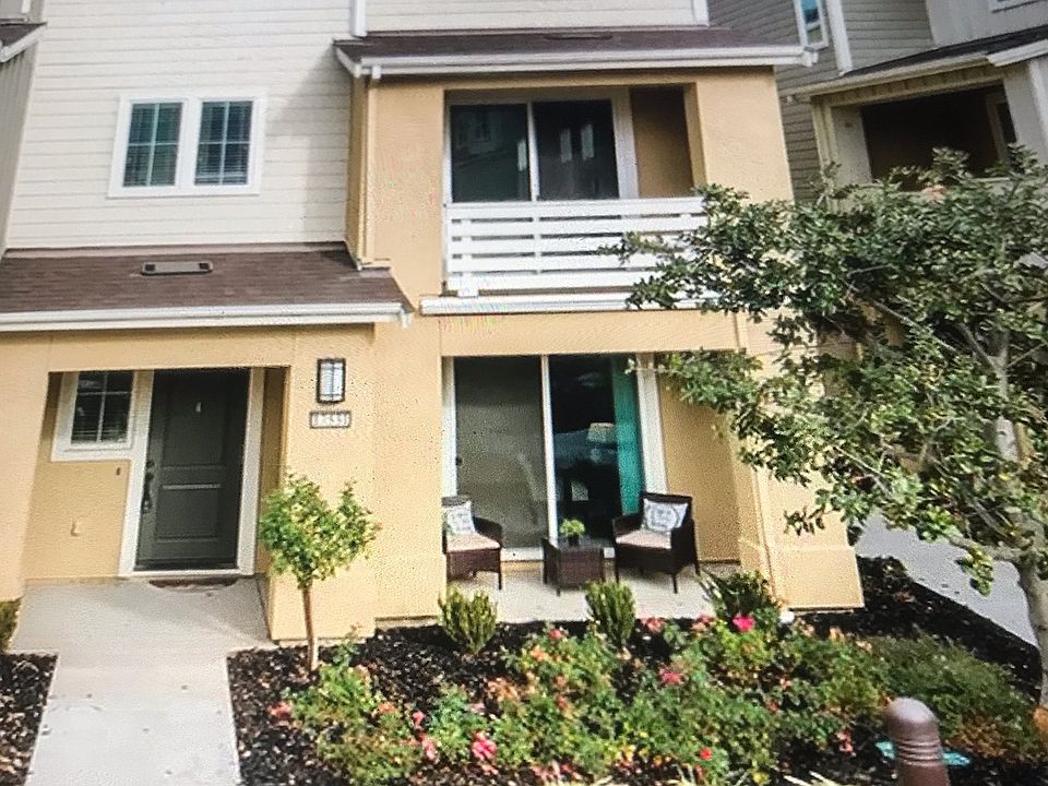 Front door and porch area leading into one Bedroom with full bath
approx.size ; 11'x 11' ,first level