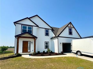 5074 Magnolia Dr, Oregon, OH 43616