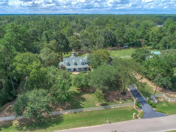 30803 S High Meadow Cir, Magnolia, TX 77355