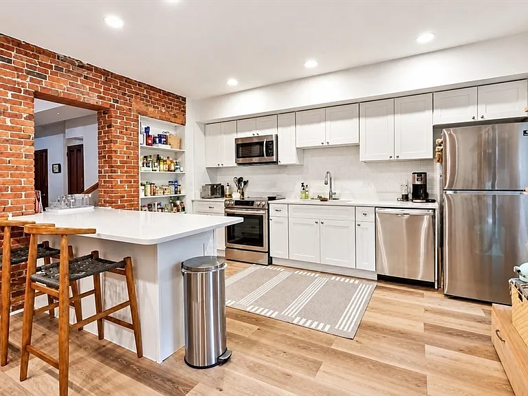 63 Rutland St #1 — Photo 15