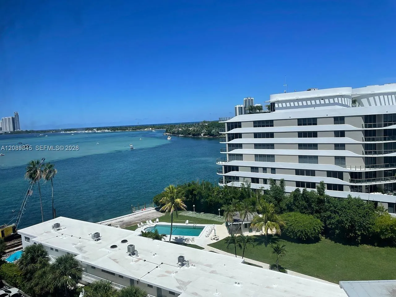 Island Pointe Condo — Photo 3