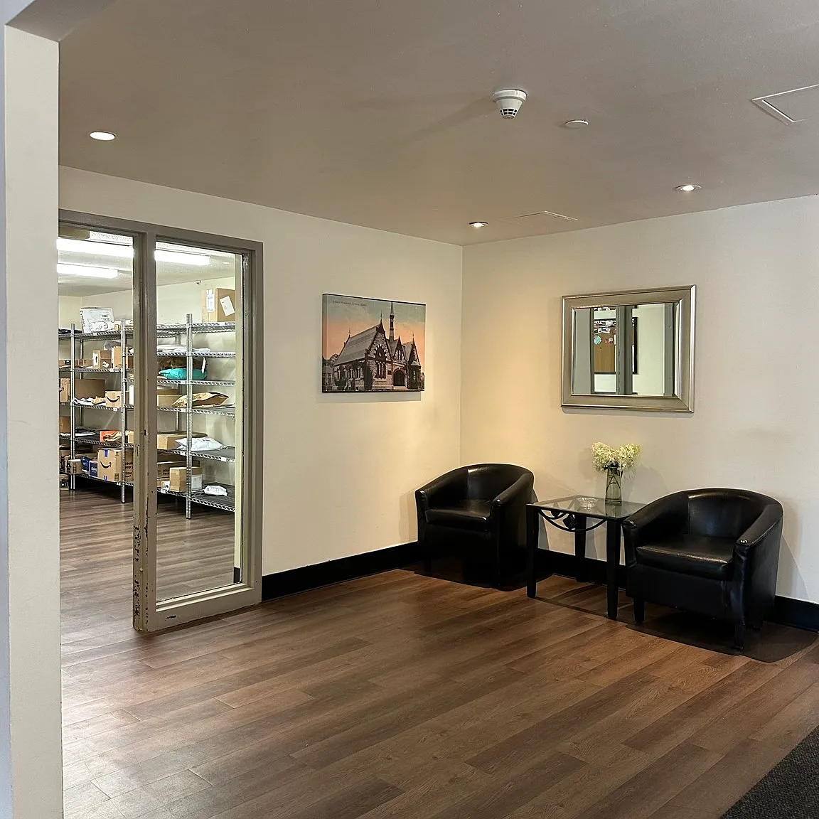 2 bed, 1.0 bath, 940 sqft, $2,400 — Photo 4