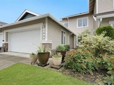 5909 Panorama Dr SE, Auburn, WA, 98092