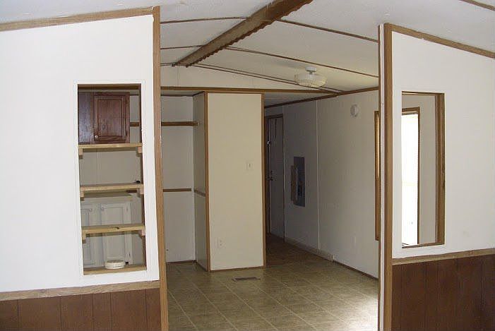 Entrance to Kitchen