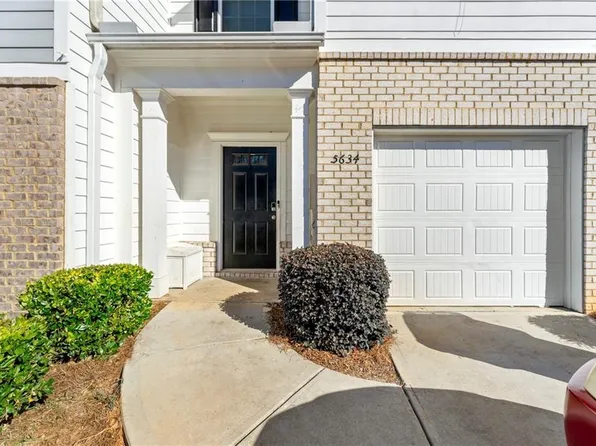 5634 Union Pointe Dr, Union City, GA 30291