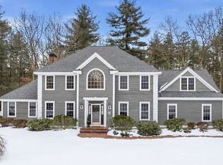 24 Talbott Farm Dr, Mendon, MA 01756