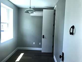 Rented by Lucky Apt Inc