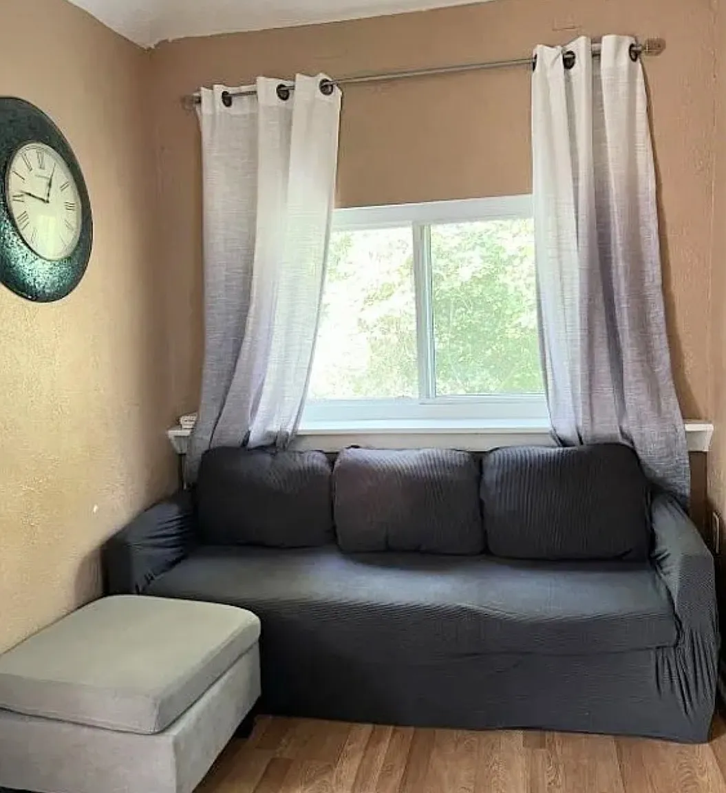 2 bed, 1074 sqft, $1,345 — Photo 2