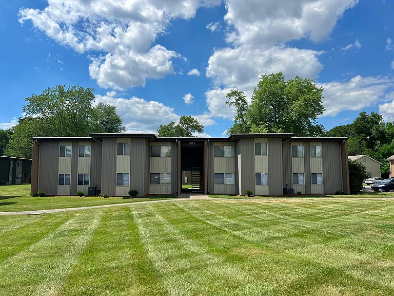 Glenview Apartments — Photo 9