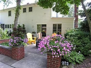 5th image of 1684 Beethoven Dr