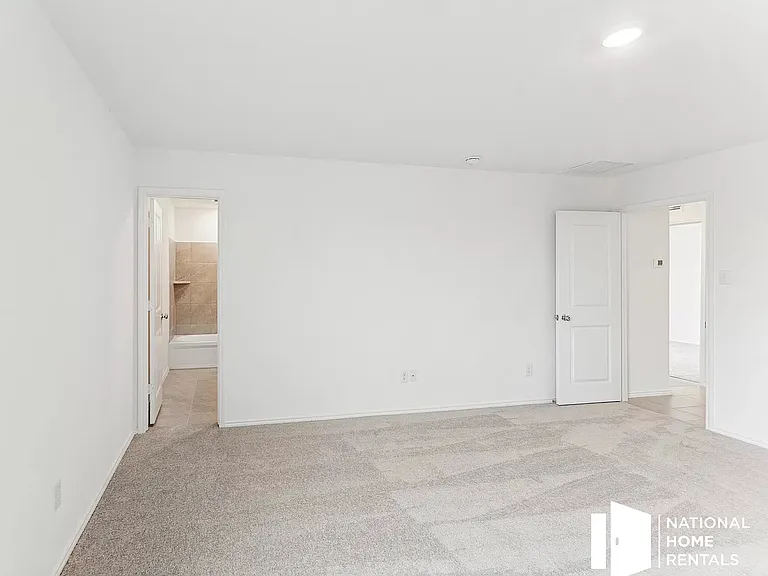 9733 Skyhawk Ave — Photo 8