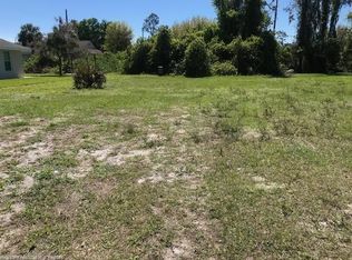 617 Entrada Ave, Sebring, FL 33875