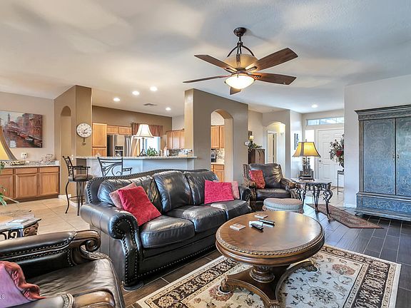 5th image of 18228 W Port Royale Ln