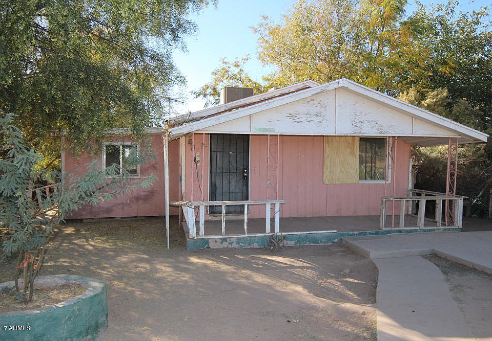 1st image of 38117 W Apache Dr