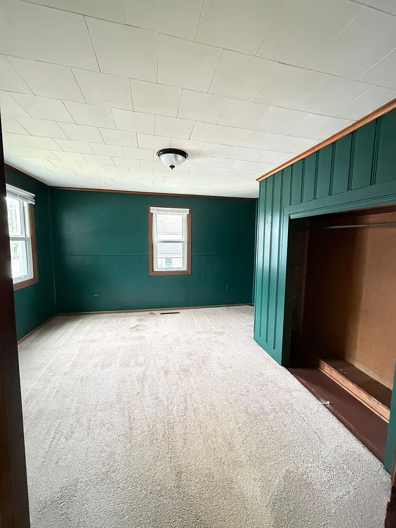2 Bedroom 1 Bathroom House — Photo 3