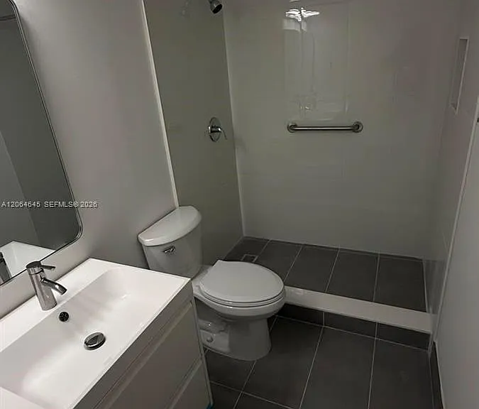 1531 Barcelona Way #3-30 — Photo 11
