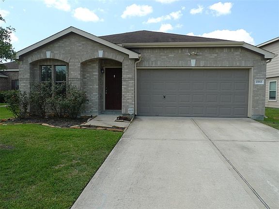 2nd image of 15915 Arapaho Bend Ln