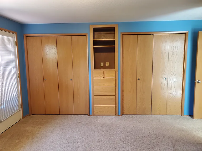 3422 Honeywood St — Photo 14