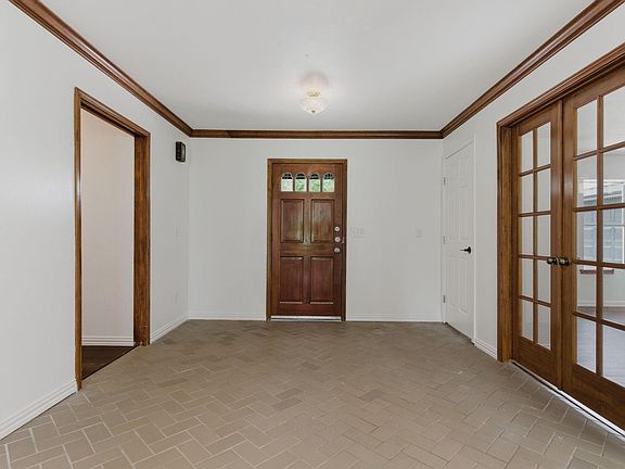 5th image of 254 Springs Edge Dr
