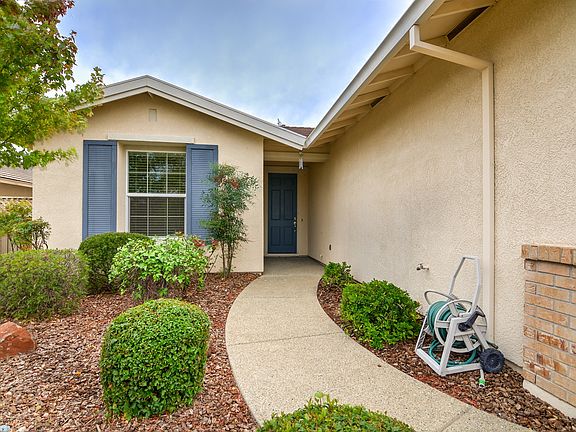 4th image of 605 Orchid Ln