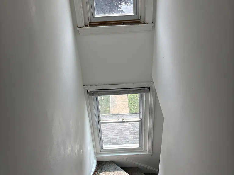 129 N Church St #2 — Photo 4