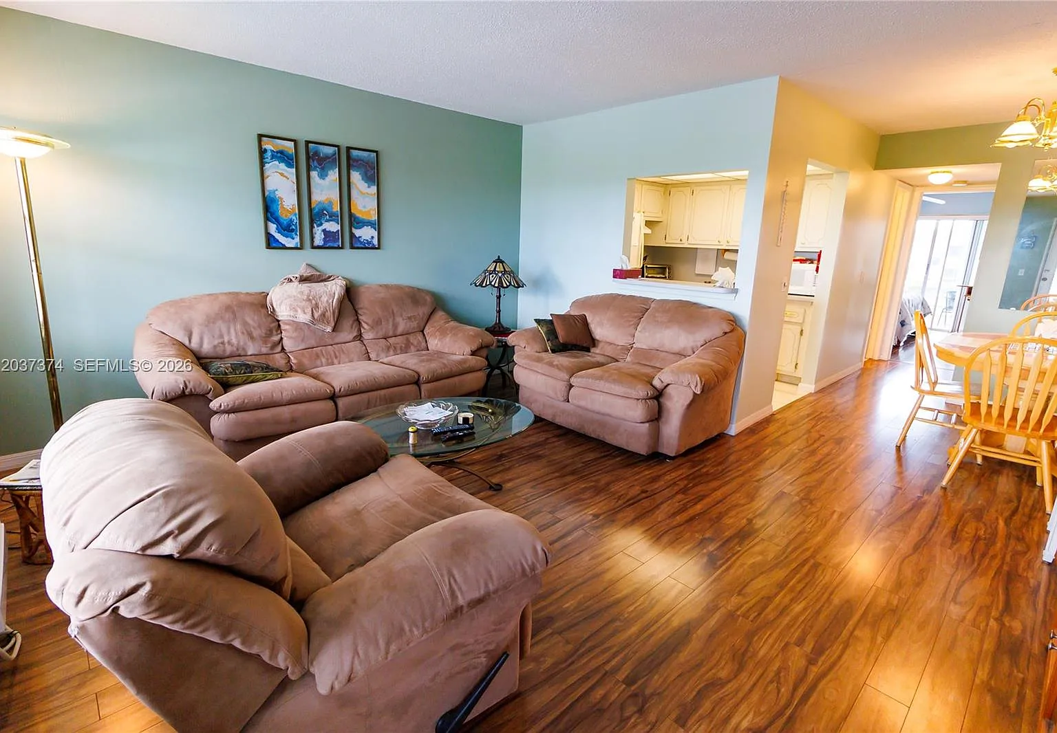 Berkshire A Thru K Condos — Photo 2