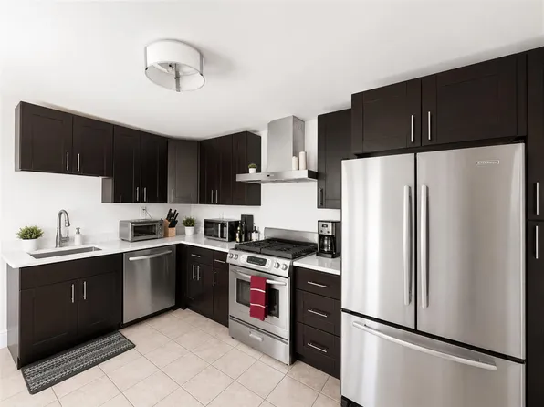 25 Thacher St #1, Malden, MA 02148