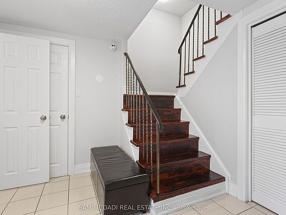 3rd image of 3175 Kirwin Ave #45