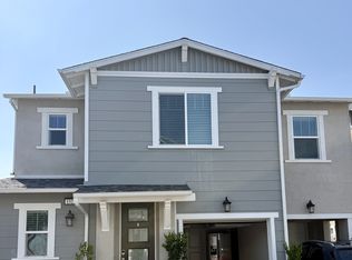 1528 Wingwood Ln, Vista, CA 92083