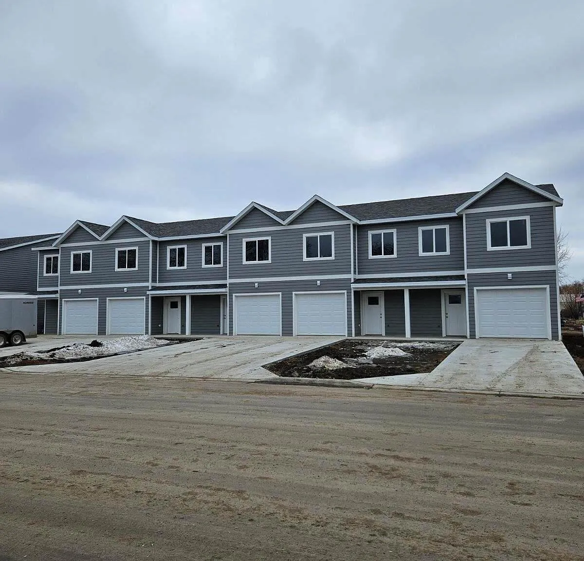 3 bed, 2.5 bath, 1656 sqft, $1,400 — Photo 1