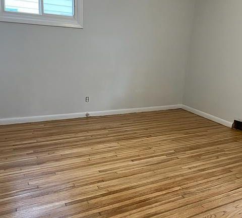3rd image of 1333 Vanderbilt Ave