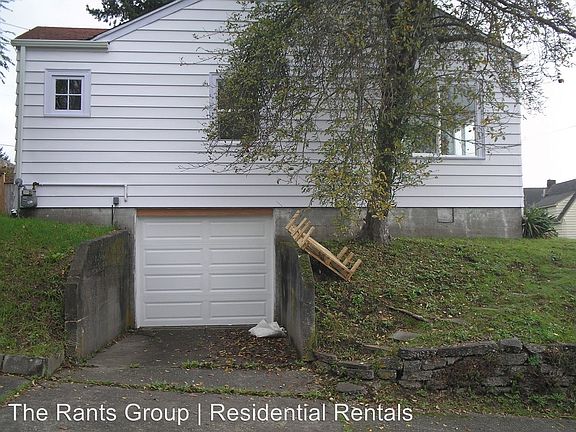 3rd image of 1102 Bigelow Ave NE